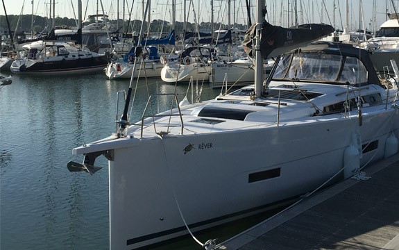 uk yacht charter bareboat