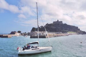 Discover the Solent with Fairview Sailing This Summer